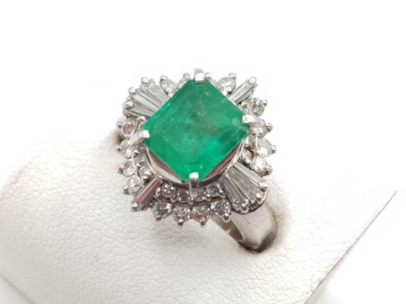 宝石買取 リング Pt900 エメラルド ダイヤ